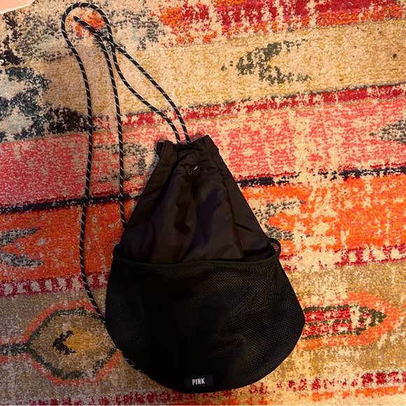NWOT VS PINK drawstring Backpack/Bag - Picture 2 of 7